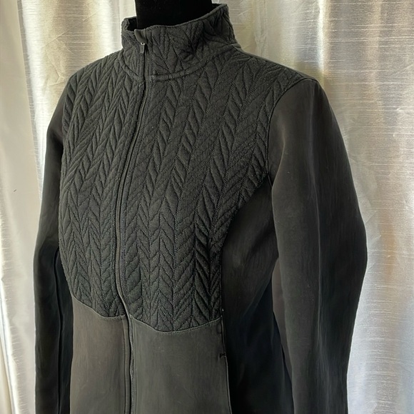 Lady Hagen Women’s Medium Stretch Full Zip Long Sleeve Black Jacket - Picture 5 of 8